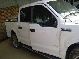 2017 FORD F-150, WHITE, XLT MODEL, CREW CAB, 3.5L, AT, 2WD,  F26364